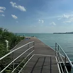 Willow Nest Lägenhet Balatonfůzfő