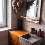 Willow Nest Apartment