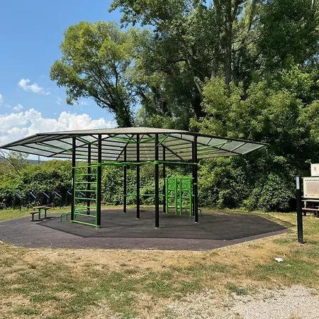 Willow Nest Apartment *